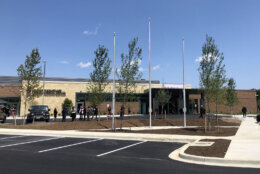 The outside of the new University of Maryland Laurel Medical Center (WTOP/Dick Uliano)
