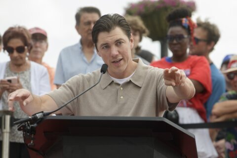 T.J. Oshie, US Olympic star in Sochi and Capitals Stanley Cup champion, announces he’s retiring
